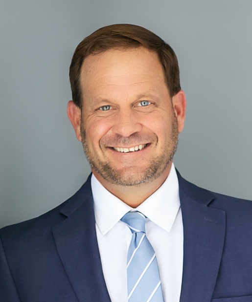 Brian  Thompson Photo